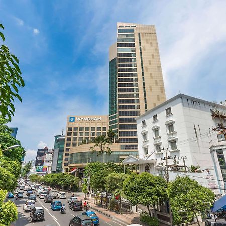 Hotel Wyndham Surabaya Exterior foto