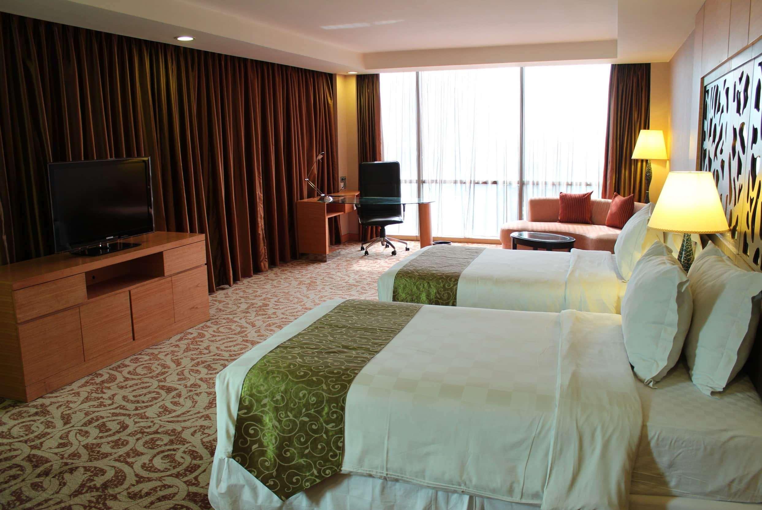 Hotel Wyndham Surabaya Exterior foto