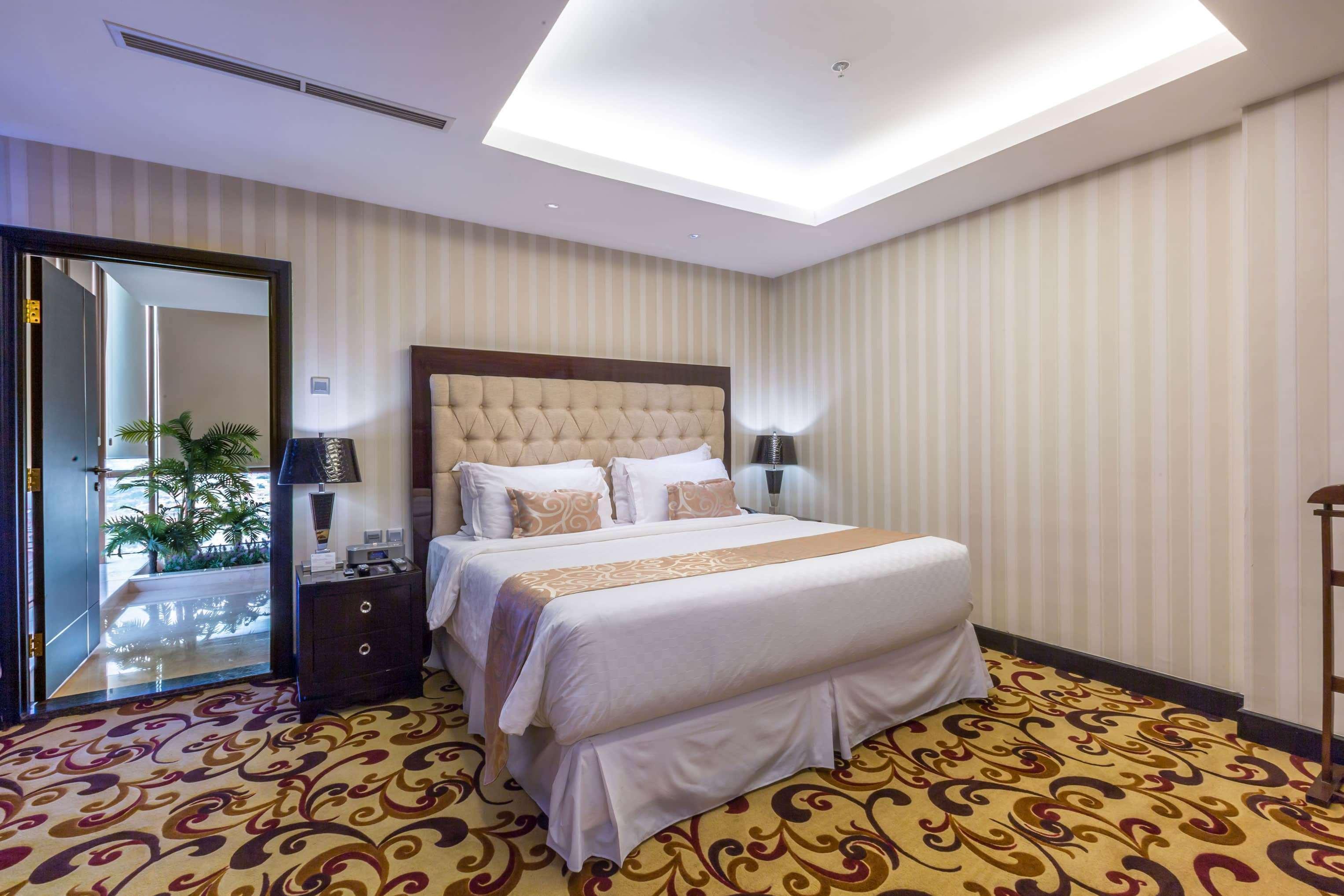 Hotel Wyndham Surabaya Exterior foto