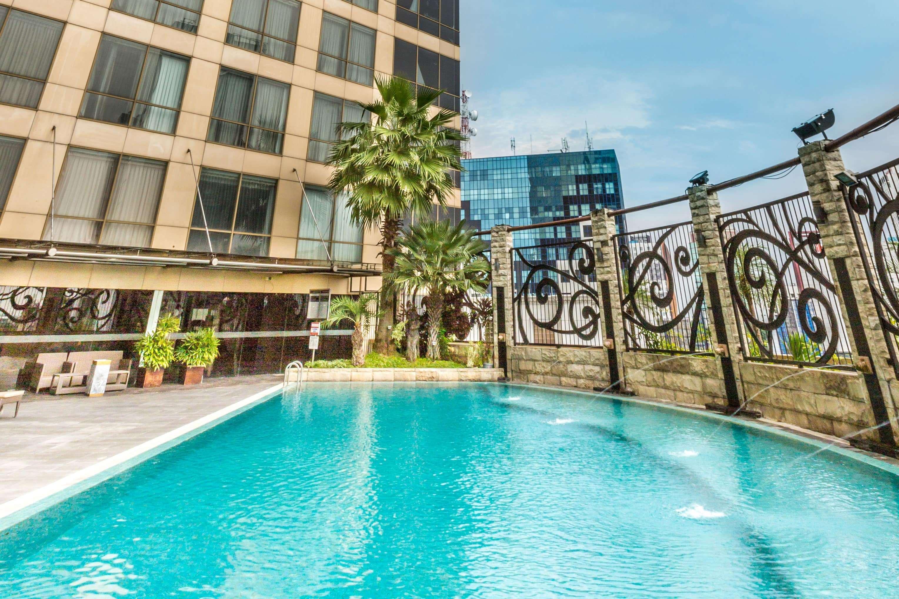 Hotel Wyndham Surabaya Exterior foto